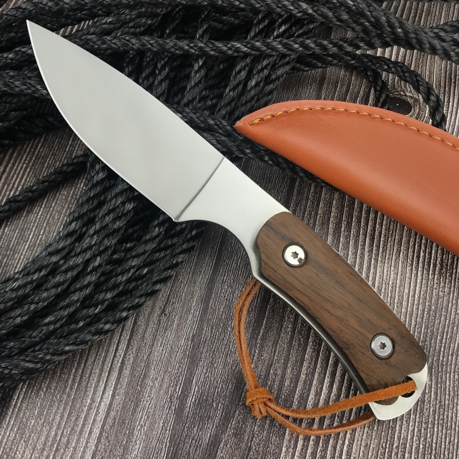 Handmade Lightweight Wood Hand - Camping Cooking Knife With Sheath recension och pris